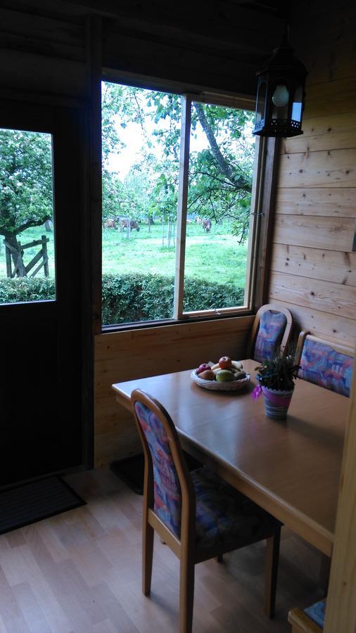 S'Husli Bed & Breakfast Embrach Ngoại thất bức ảnh